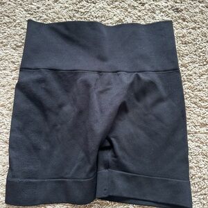 SET Active Sculptflex Power Shorts in Onyx
